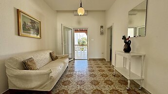 Villetta Marilena Sleeps 7 Torre Suda
