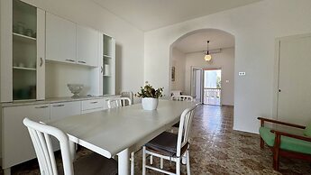 Villetta Marilena Sleeps 7 Torre Suda