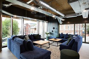 Student Only Vita St. Albans