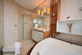 Elegante Casa com Piscina - João Paulo