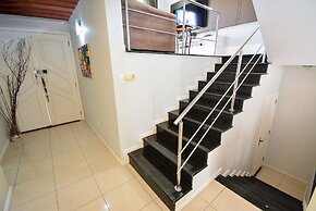 Elegante Casa com Piscina - João Paulo
