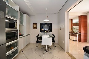 Elegante Casa com Piscina - João Paulo