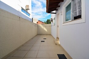 Elegante Casa com Piscina - João Paulo