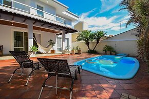 Elegante Casa com Piscina - João Paulo