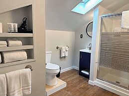 Westfir Lodge & Mountain Market