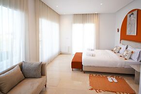 Villa Apollon Seaside and Luxurious