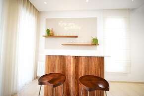 Villa Apollon Seaside and Luxurious