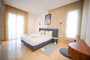 Villa Apollon Seaside and Luxurious