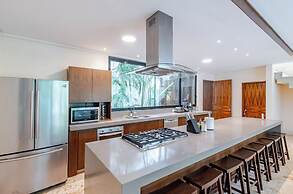 Hum Living Luxury Villas-La Veleta Tulum