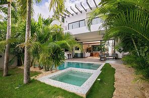 Hum Living Luxury Villas-La Veleta Tulum