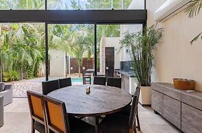 Hum Living Luxury Villas-La Veleta Tulum
