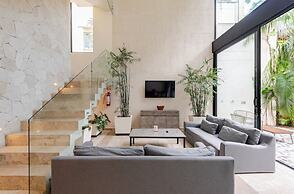 Hum Living Luxury Villas-La Veleta Tulum