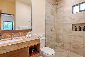 Hum Living Luxury Villas-La Veleta Tulum