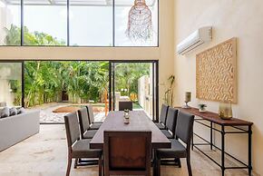 Hum Living Luxury Villas-La Veleta Tulum