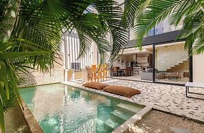 Hum Living Luxury Villas-La Veleta Tulum