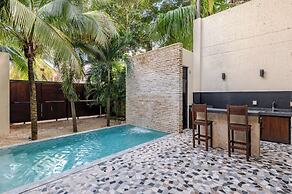 Hum Living Luxury Villas-La Veleta Tulum