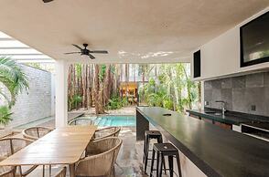 Hum Living Luxury Villas-La Veleta Tulum