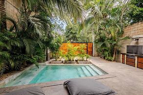 Hum Living Luxury Villas-La Veleta Tulum