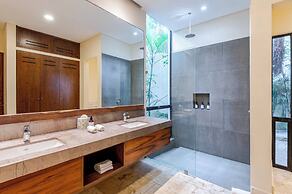 Hum Living Luxury Villas-La Veleta Tulum