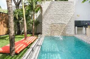Hum Living Luxury Villas-La Veleta Tulum