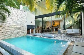 Hum Living Luxury Villas-La Veleta Tulum