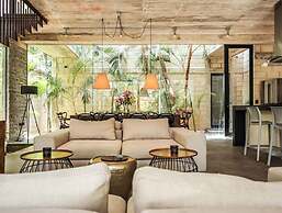 Hum Living Luxury Villas-La Veleta Tulum