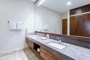 Hum Living Luxury Villas-La Veleta Tulum