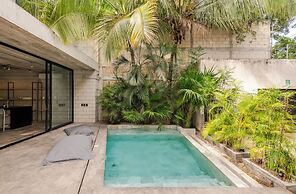 Hum Living Luxury Villas-La Veleta Tulum