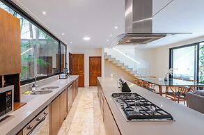 Hum Living Luxury Villas-La Veleta Tulum