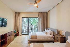Hum Living Luxury Villas-La Veleta Tulum