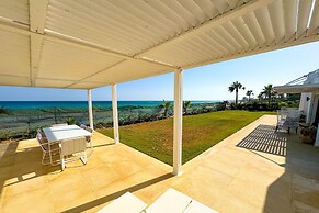 The Perfect Beach House in Hammamet