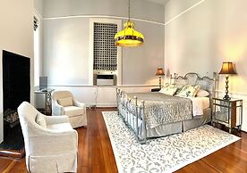 French Quarter Lanaux Mansion B & B