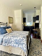 French Quarter Lanaux Mansion B & B