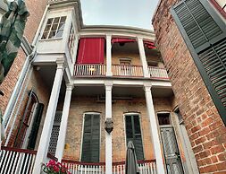 French Quarter Lanaux Mansion B & B