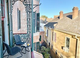 French Quarter Lanaux Mansion B & B
