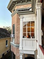 French Quarter Lanaux Mansion B & B