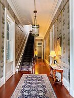 French Quarter Lanaux Mansion B & B