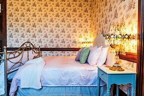 French Quarter Lanaux Mansion B & B