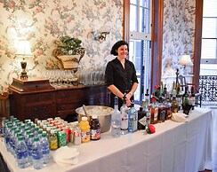 French Quarter Lanaux Mansion B & B