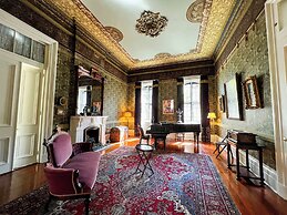 French Quarter Lanaux Mansion B & B