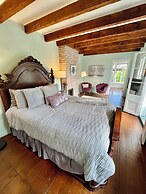 French Quarter Lanaux Mansion B & B