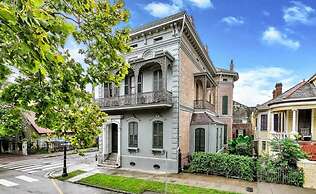 French Quarter Lanaux Mansion B & B