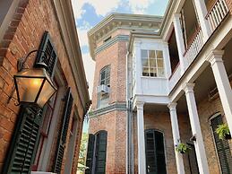 French Quarter Lanaux Mansion B & B