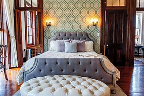 French Quarter Lanaux Mansion B & B