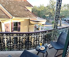 French Quarter Lanaux Mansion B & B