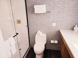 The Whale Watching Inn