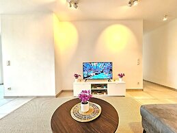 Stylish 3 BR with 2 terraces and parking