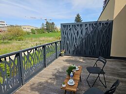 Stylish 3 BR with 2 terraces and parking