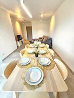 Stylish 3 BR with 2 terraces and parking