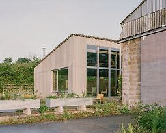 South Barns a Spacious Barn Conversion Near Cowes